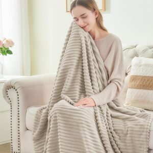 BEDELITE 3D ribbed fleece throw blanket on couch